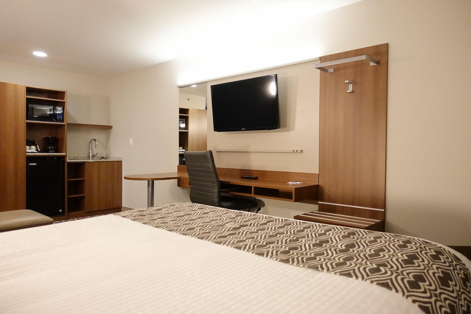 Microtel Inn & Suites Су Сент Мари Екстериор снимка
