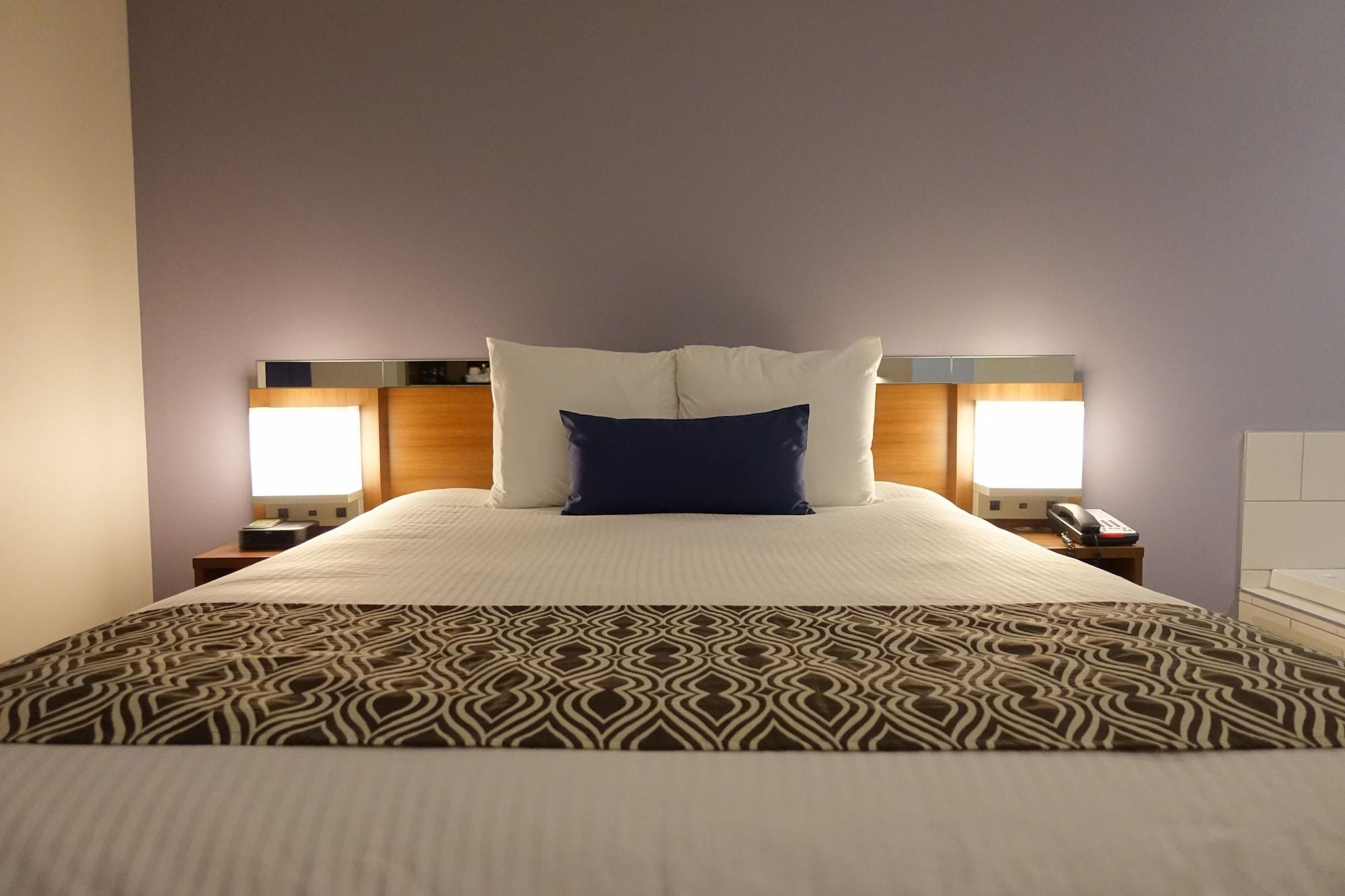 Microtel Inn & Suites Су Сент Мари Екстериор снимка