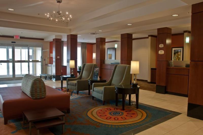 Microtel Inn & Suites Су Сент Мари Екстериор снимка